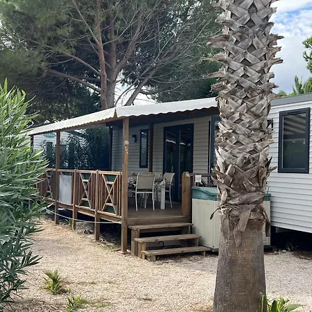 Del Mar 265, Mobile Excellence, 3 Chambres, 6 Personnes, 2 Salles De Bain, Bord De Campsite