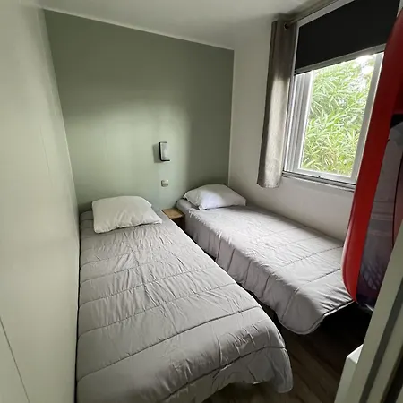 Del Mar 265, Mobile Excellence, 3 Chambres, 6 Personnes, 2 Salles De Bain, Bord De Campsite *
